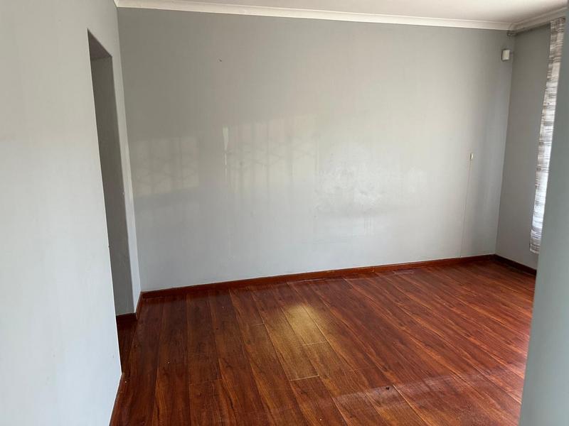 4 Bedroom Property for Sale in Southernwood Eastern Cape